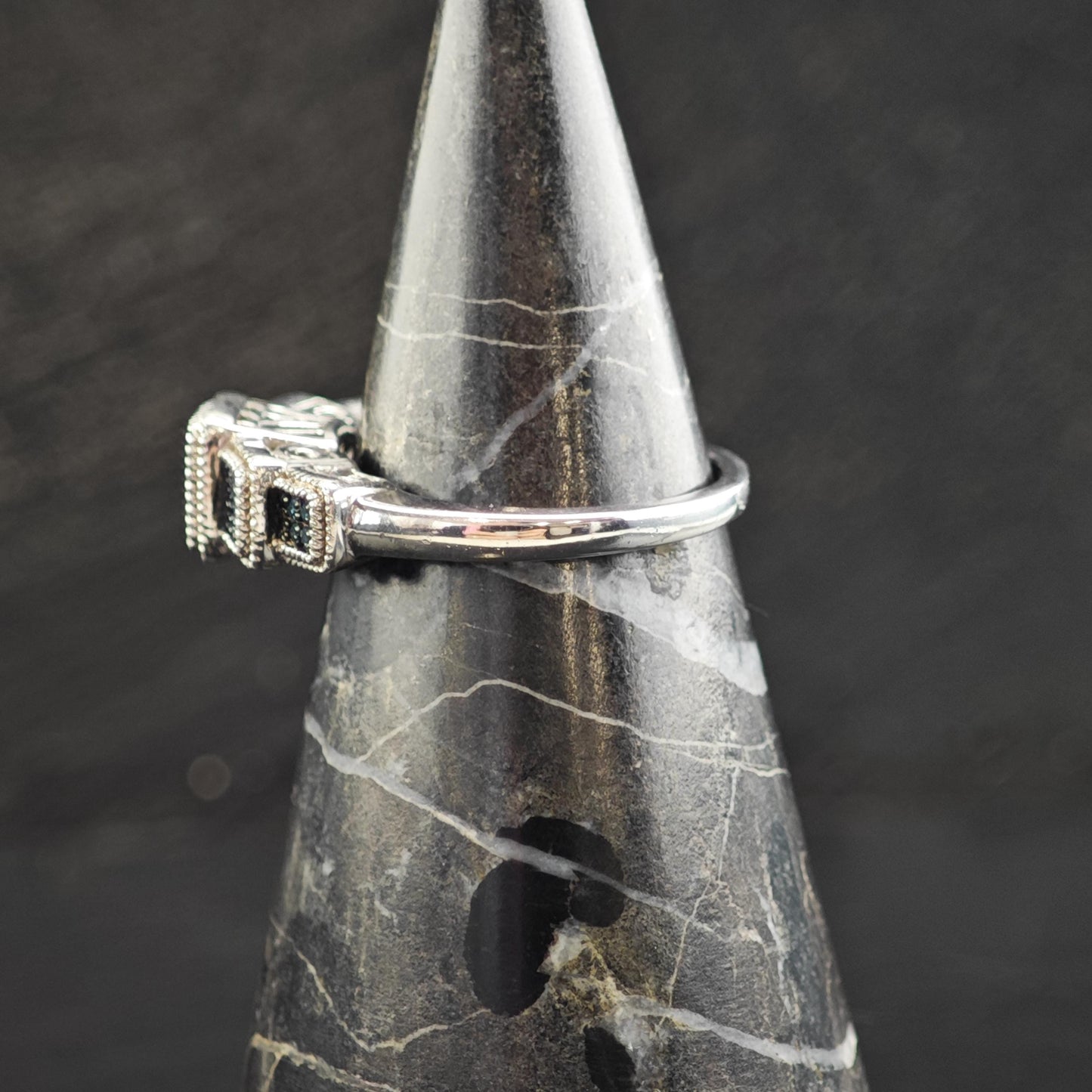 Blue Diamond Square Design Sterling Silver Sz Ring 9 R6604