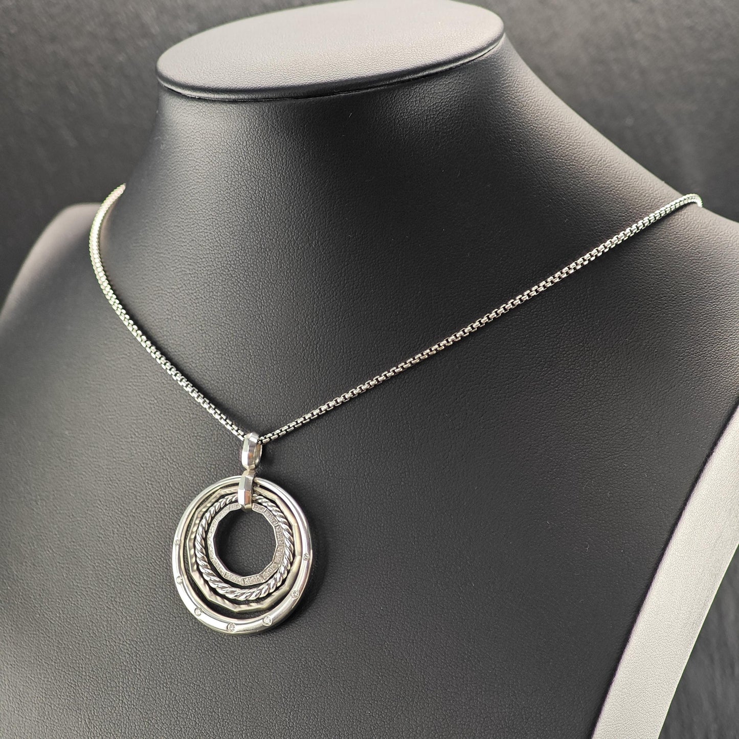 David Yurman Vintage Circle Necklace Medium White Diamond Stax Sterling Silver