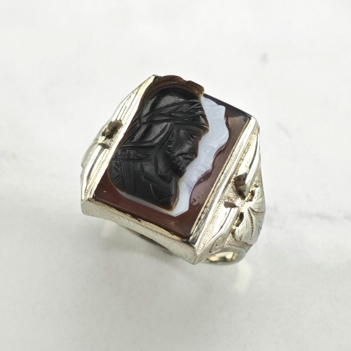 Art Deco Warrior Cameo 10K White Gold Ring Sz 9 R6782