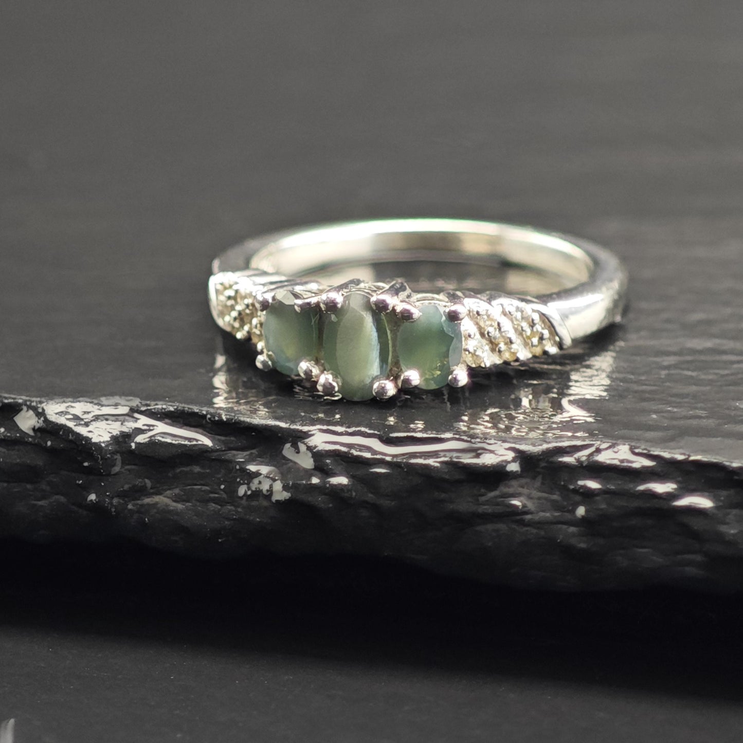 Natural Alexandrite Three Stone Band Sterling Silver Ring Sz 6 R6714