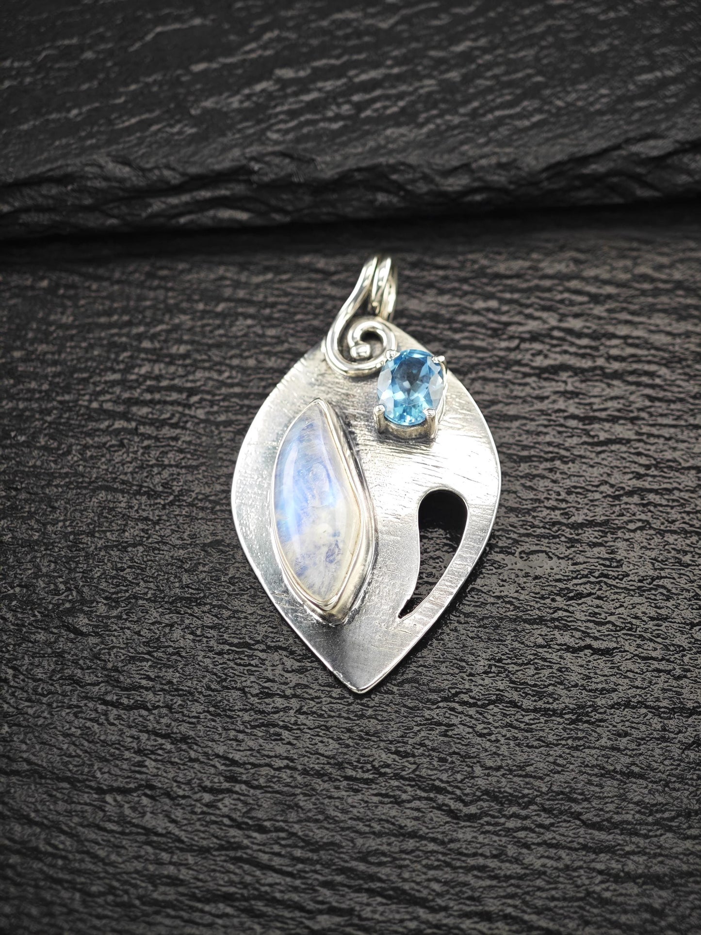 SJ Moonstone, Topaz Pendant Sterling Silver P2712