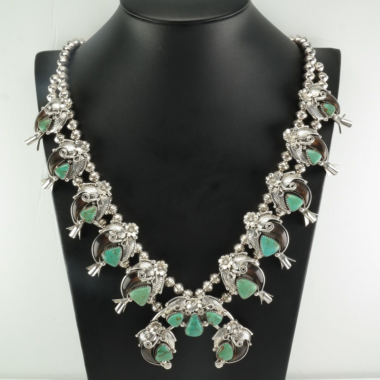 Vintage Native American Sterling Silver Green Turquoise Floral Squash Blossom Necklace