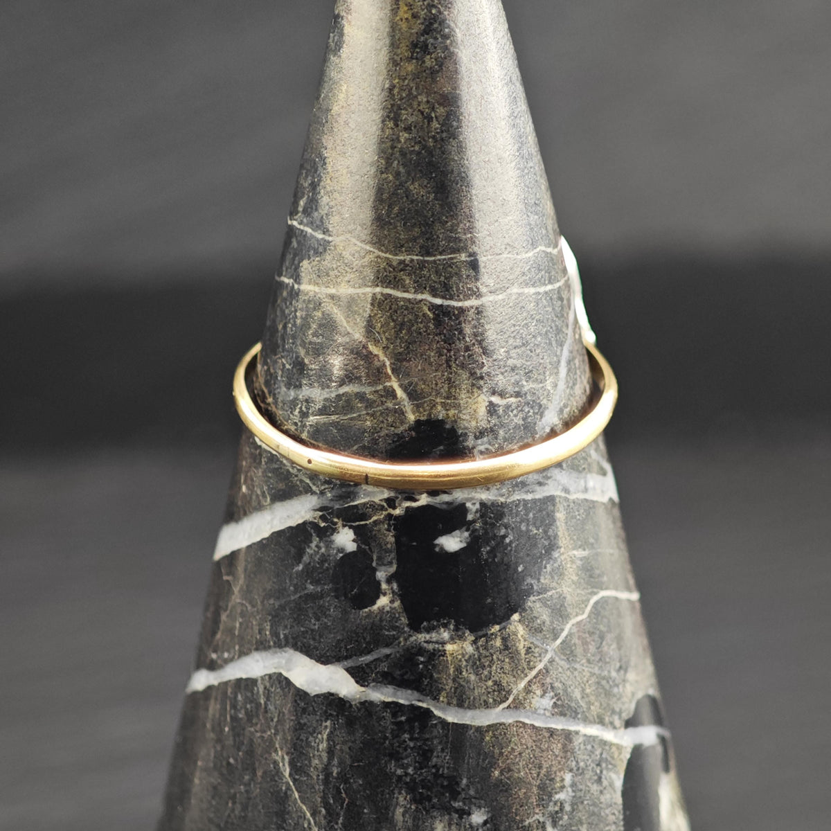 Art Nouveau Hematite Silver & 18K Gold Ring Sz 8 1/2 R6763