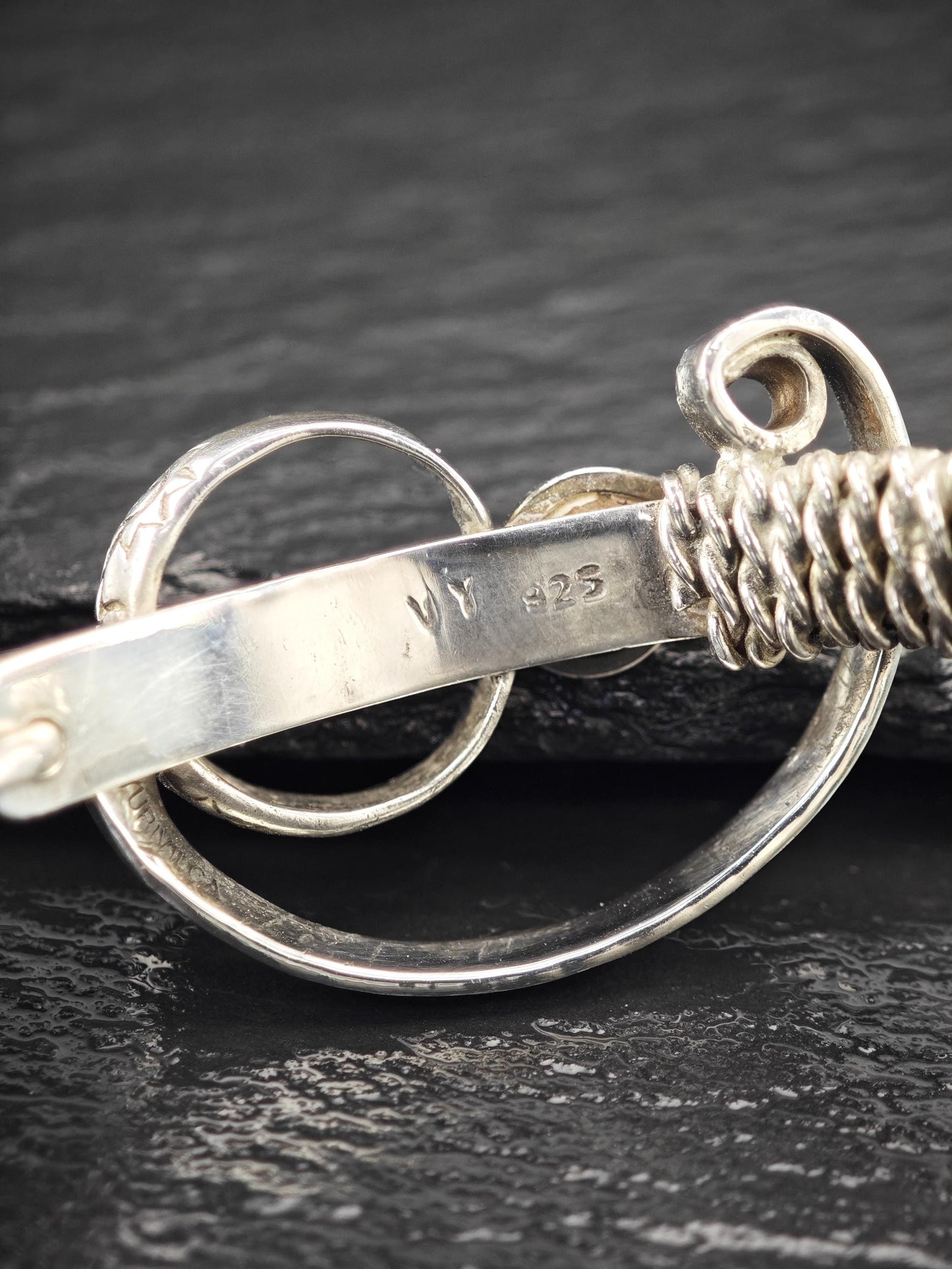 Victor Yurivilca, Teardrop Bracelet Sterling Silver