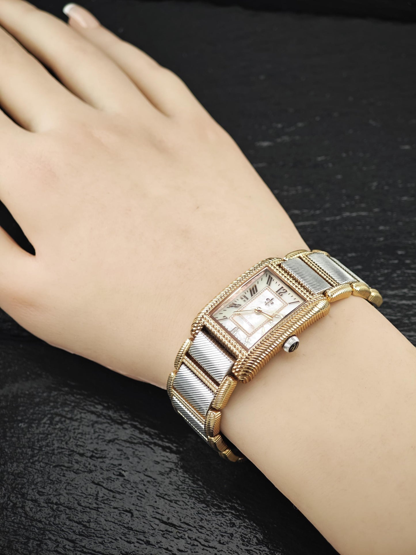 Judith Ripka MOP Dial, Japan Movement Stainless Steel Watch MISC0293