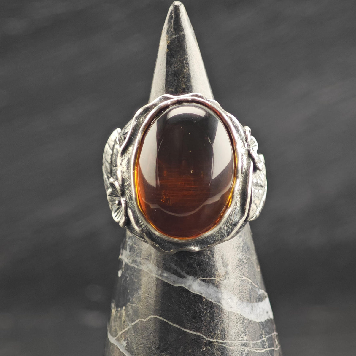 Israel Oval Amber Floral Sterling Silver Ring Sz 6 R6752