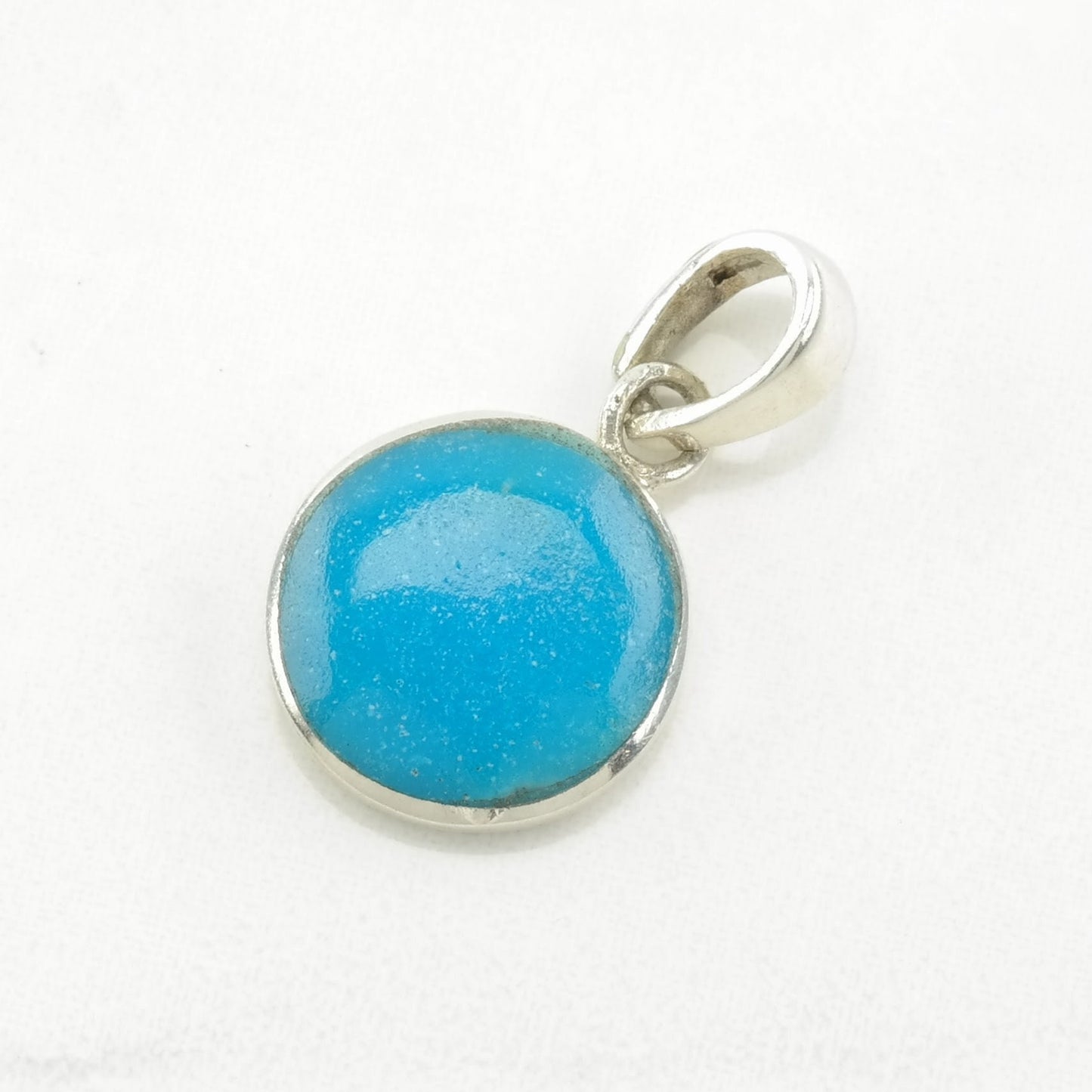 Choice Vintage Southwest Turquoise Circle Sterling Silver Pendant