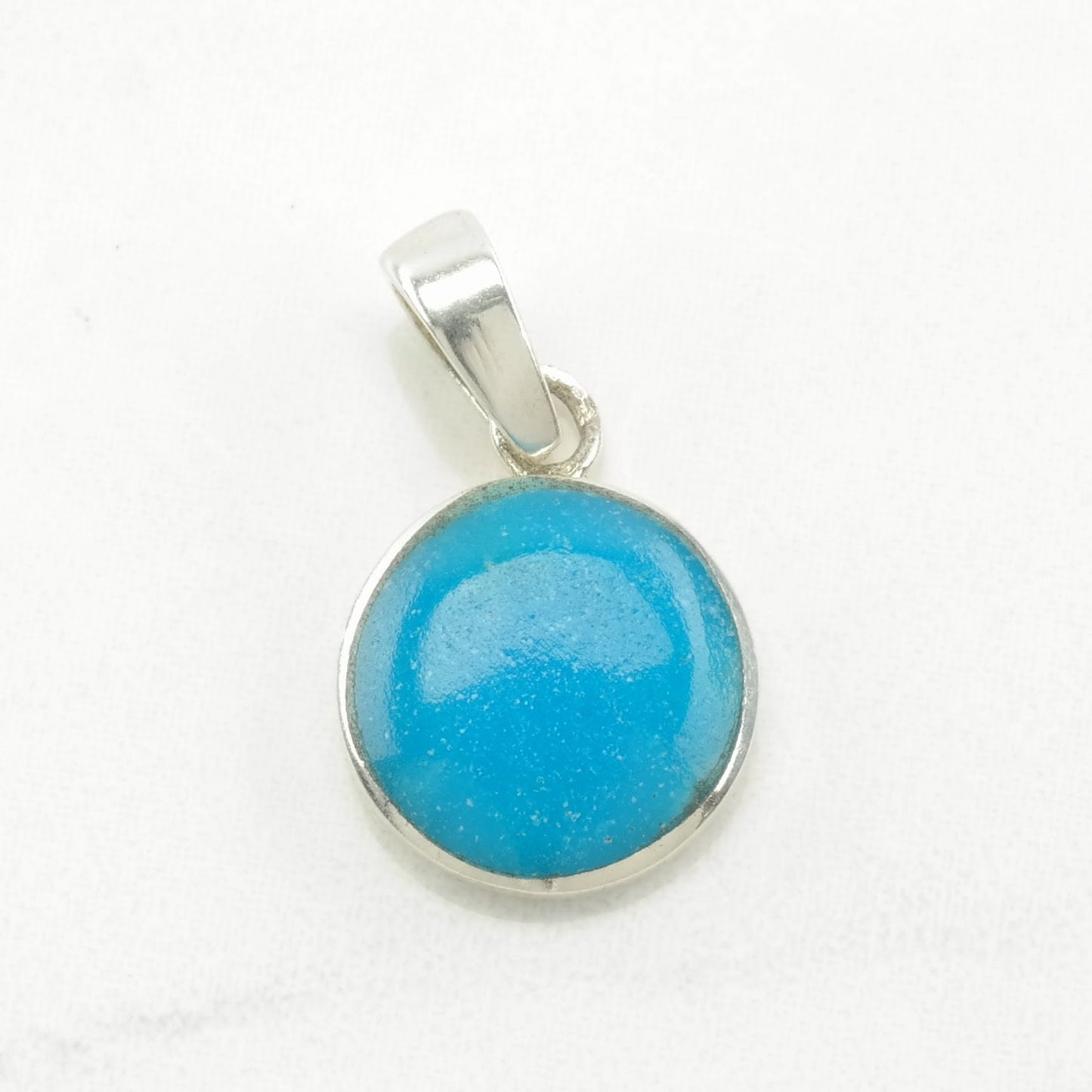 Choice Vintage Southwest Turquoise Circle Sterling Silver Pendant