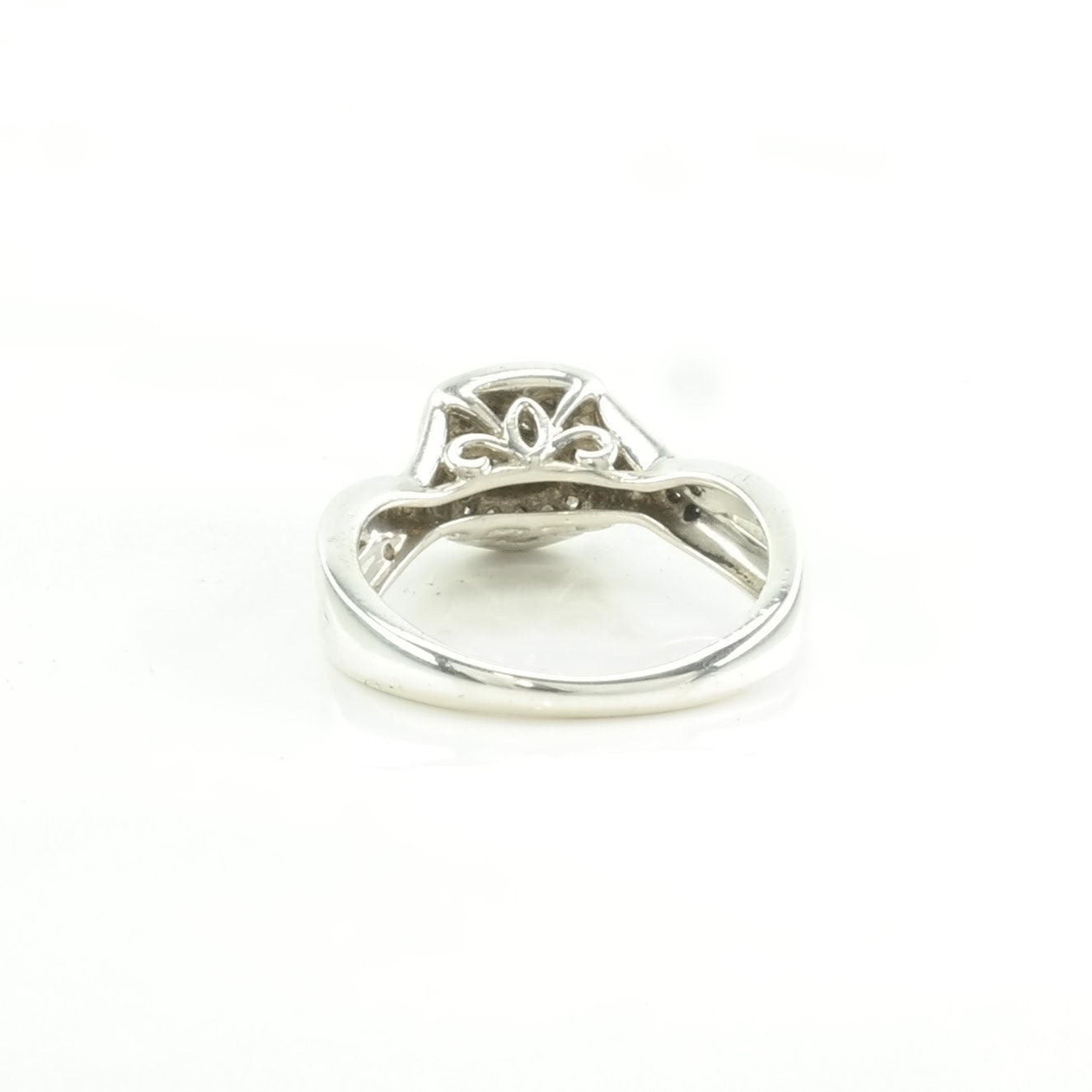 Sterling Silver Ring Diamond Square, Halo Size 5