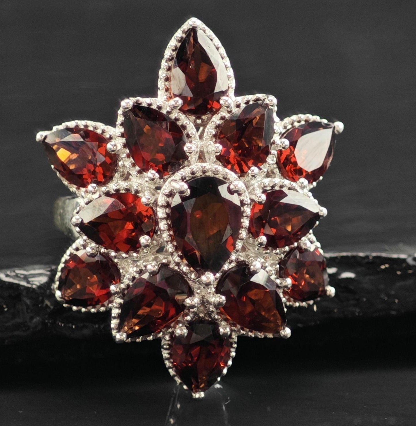 Teardrop Garnet Cluster Sterling Silver Ring Sz 7 R6567