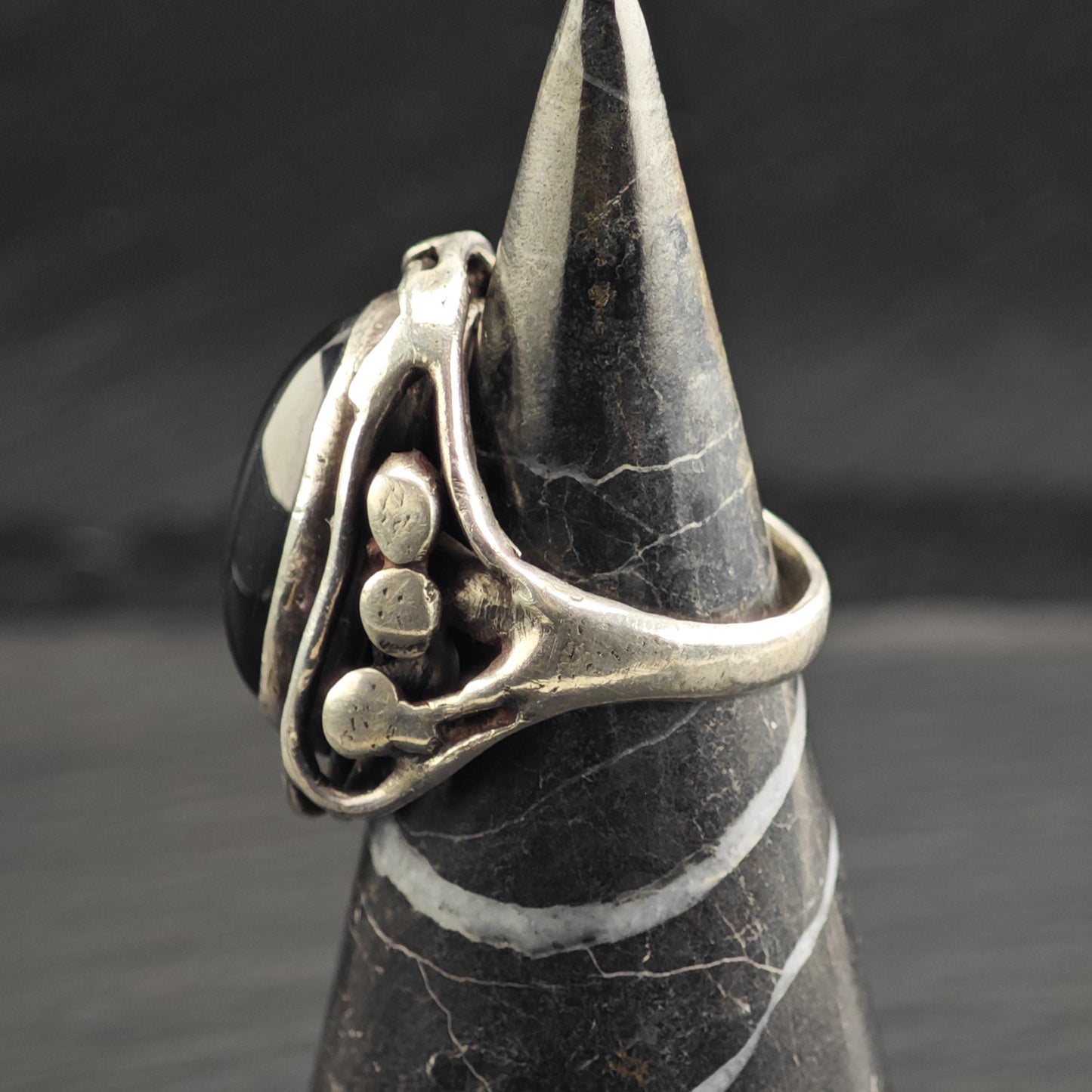 Black Cats Eye Quartz Modernist Sterling Silver Ring Sz 8 R6637
