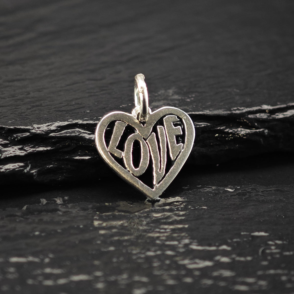 Vintage James Avery Sterling Silver Love Heart Charm P3174