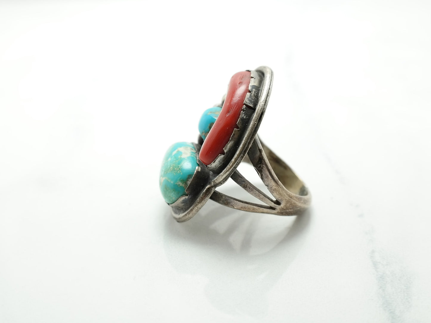 Vintage Native American Ring Turquoise Coral Sterling Silver Size 7 3/4