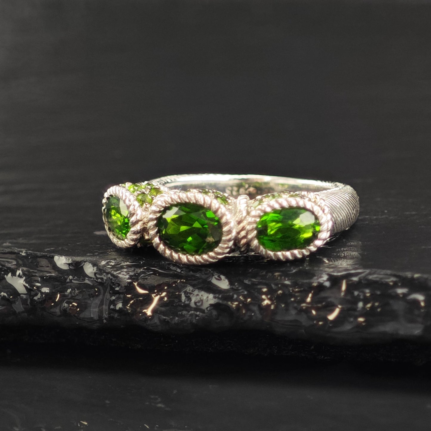 Vintage Judith Ripka Diopside Sterling Silver Ring Sz 6 R6582