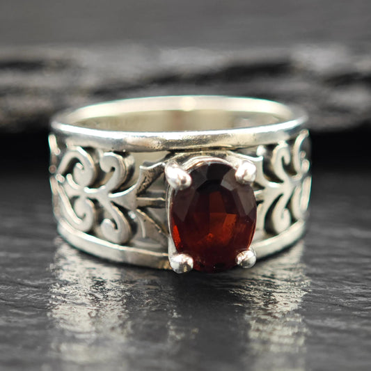 James Avery Filigree Garnet Ring Sterling Silver Sz 6 1/2