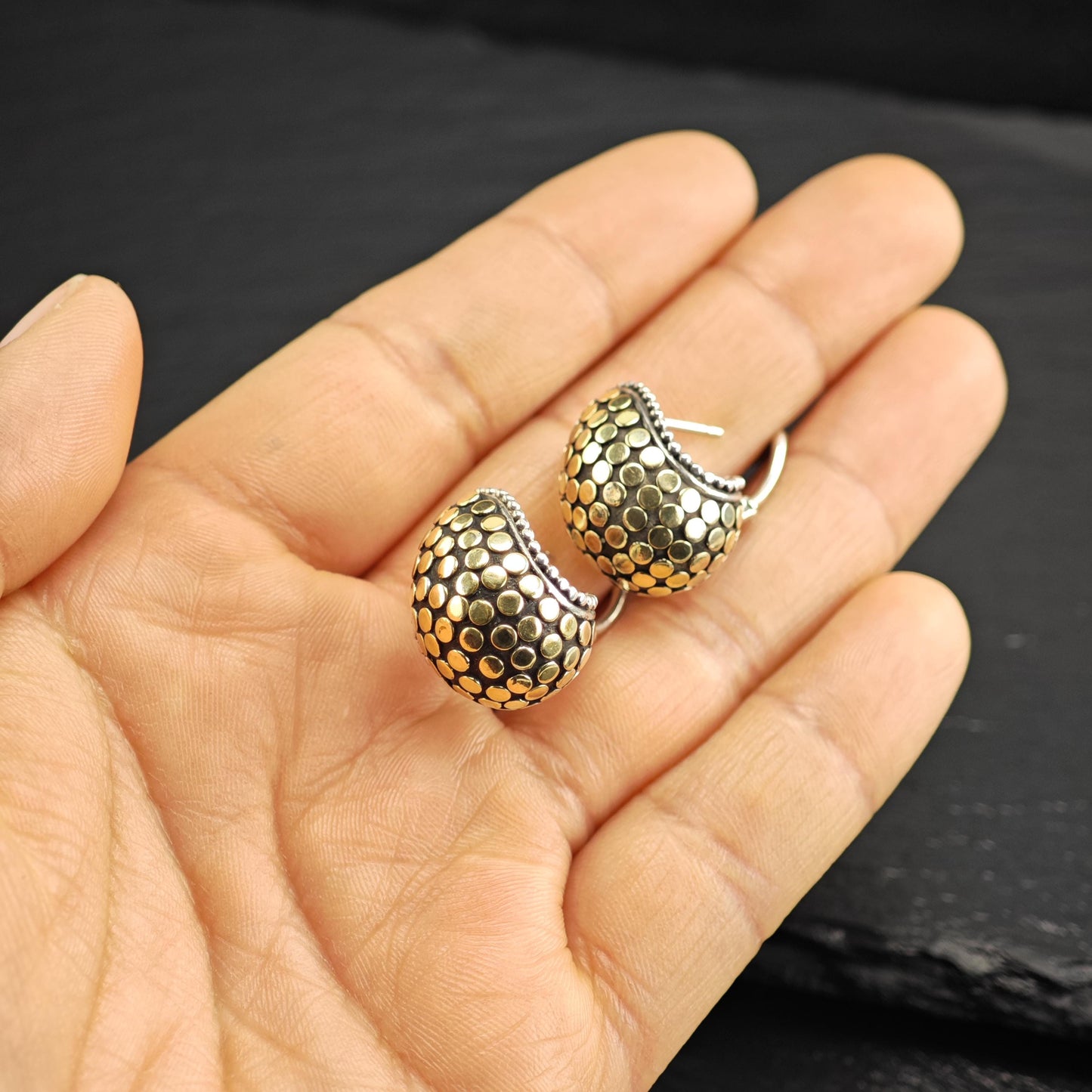 Vintage John Hardy 18K Gold Accent Scallop Omega Back Sterling Silver Earrings ER3194