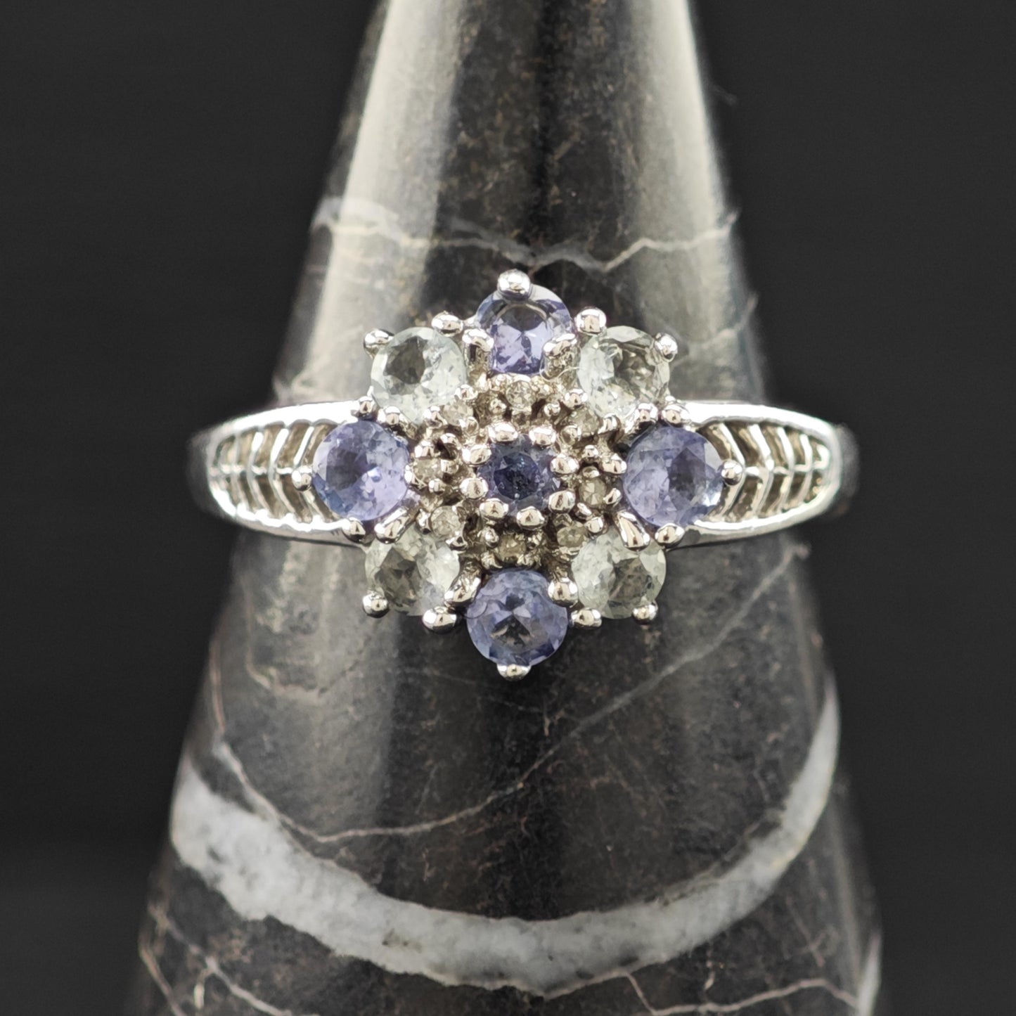Floral Sterling Silver Ring Gemstone Accent Size 8 R6235