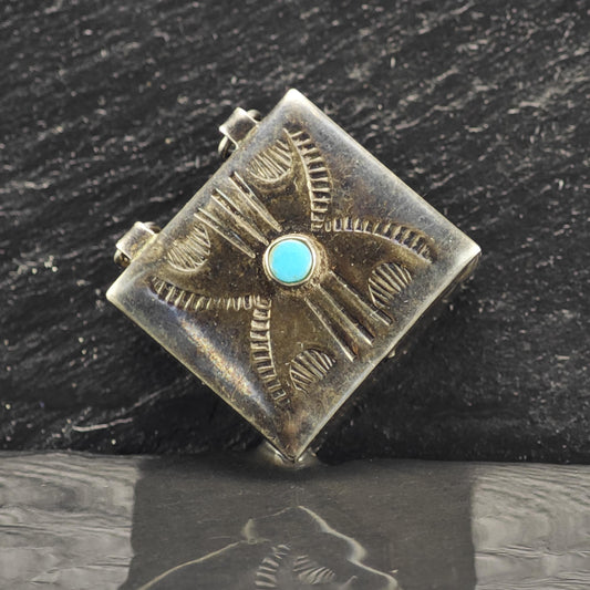 Vintage Native American Turquoise Trinket Box Sterling Silver MISC0425