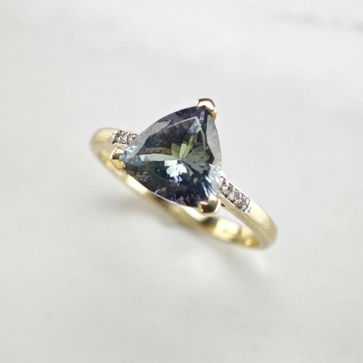 Triangular Tanzanite & Diamond 14K Gold Ring Sz 7 R6785