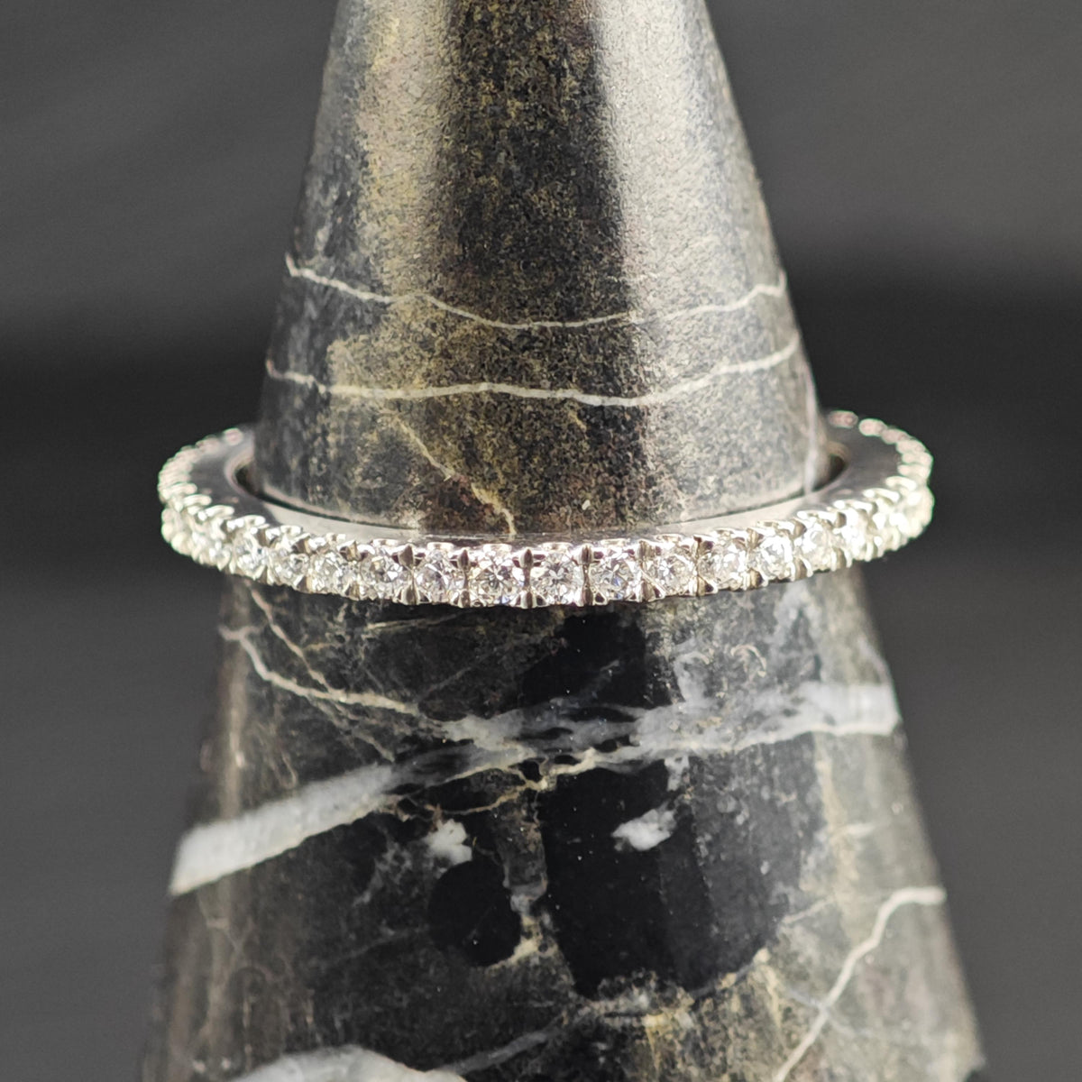 1/2 cttw Diamond Platinum Eternity Band Ring Sz 7 1/2 R6759