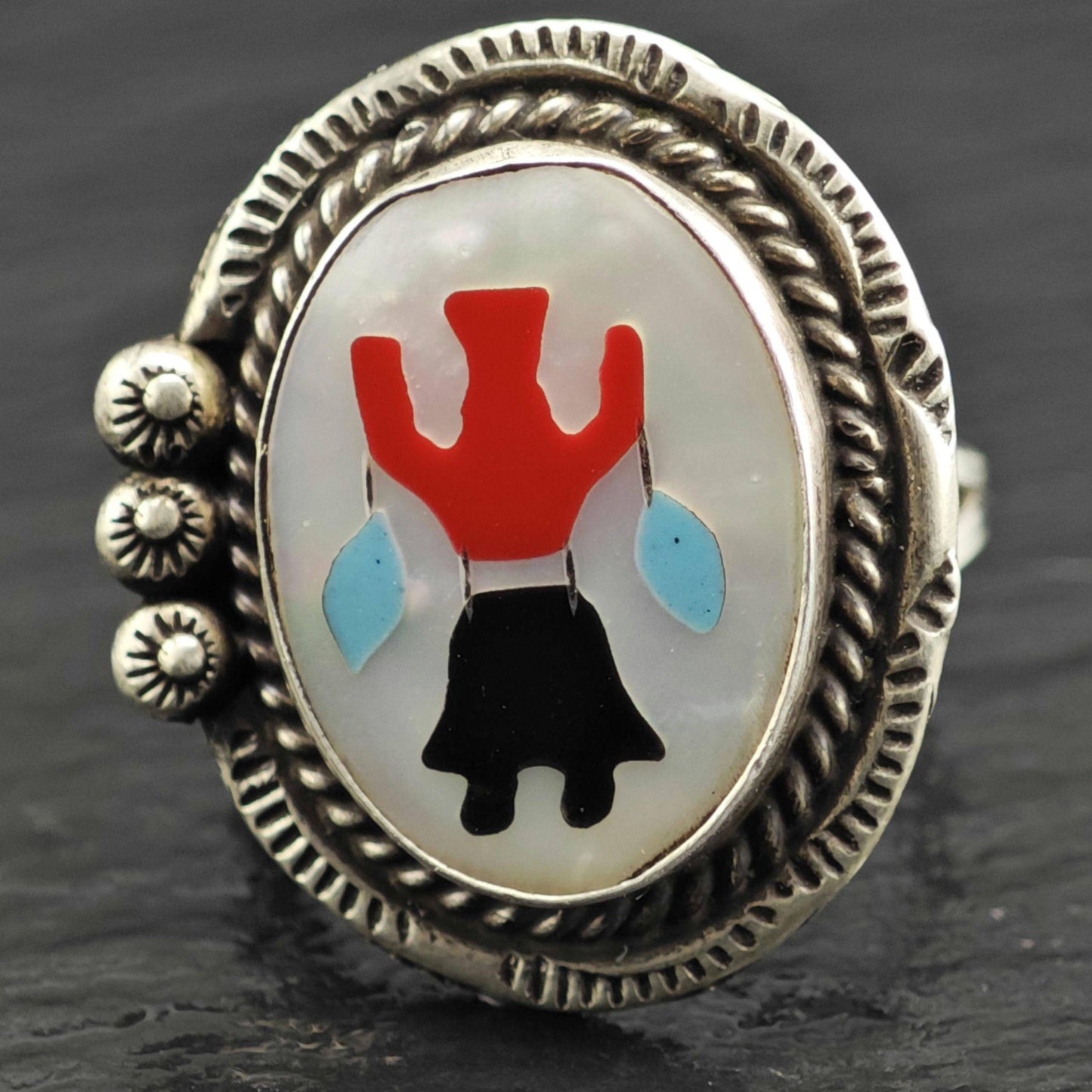 Vintage Native American Mother of Pearl Inlay Dancer Sterling Silver Ring Sz 7 R6647