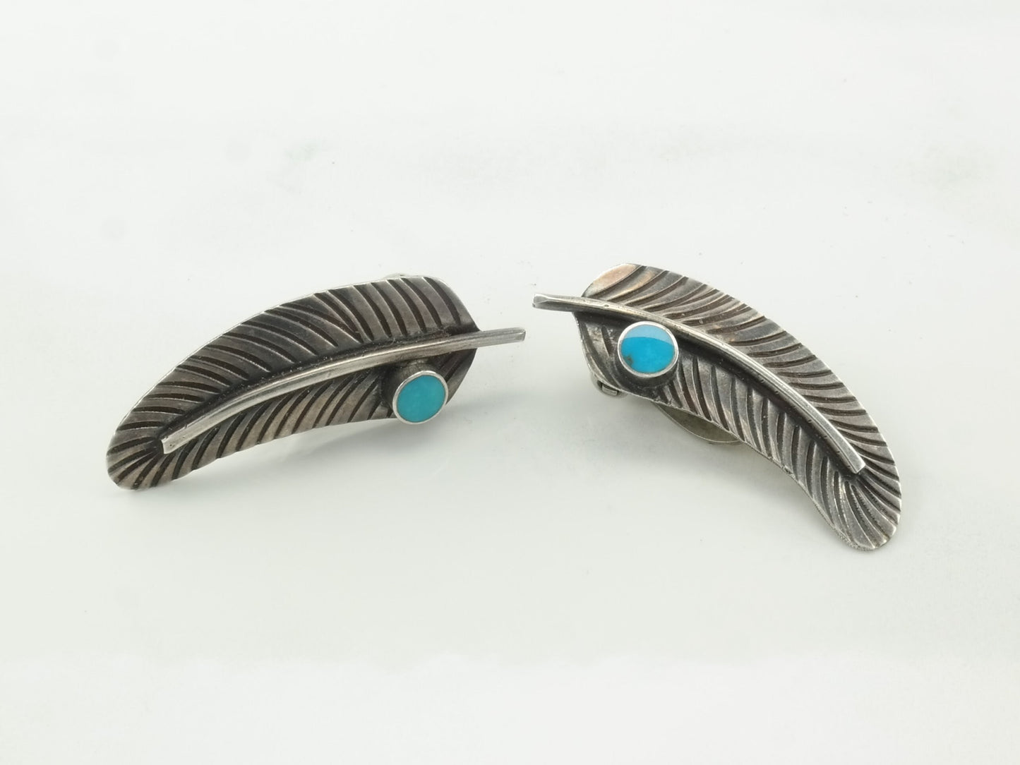 Native American Sterling Silver Blue Turquoise Leaf Clip on Earrings