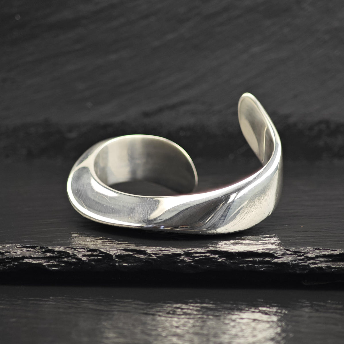 Vintage Tiffany & Co., Elsa Peretti Swirl Sterling Silver Cuff Sz 6 1/4" BR3125