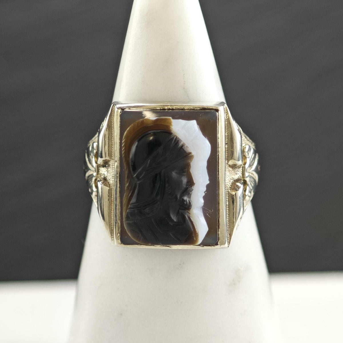 Art Deco Warrior Cameo 10K White Gold Ring Sz 9 R6782