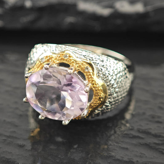 Amethyst 10K Gold Ring, Diamond Chips Two Tone Size 8 1/4