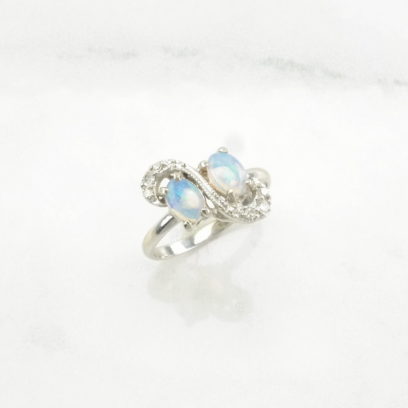 14k White Gold Natural Opal Diamond Ring Size 6