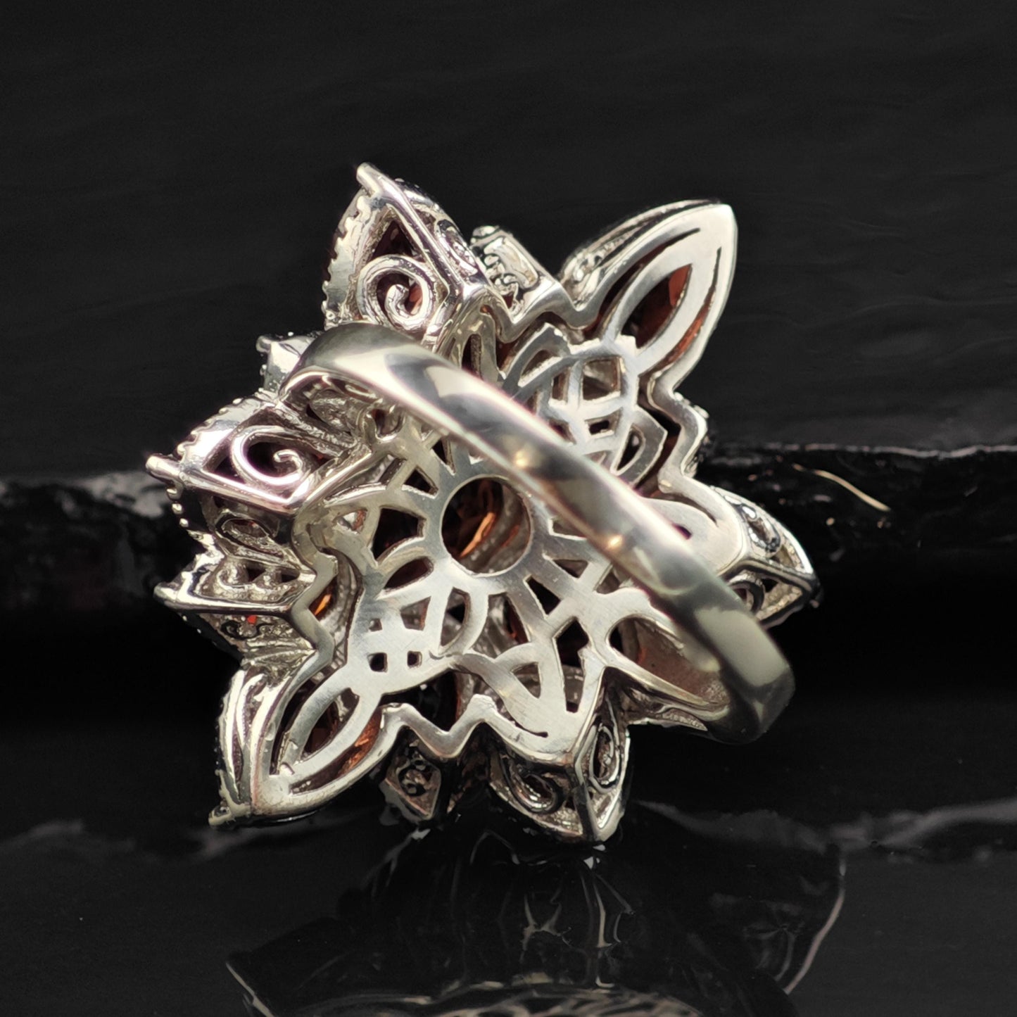 Teardrop Garnet Cluster Sterling Silver Ring Sz 7 R6567