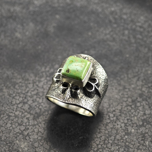 Kevin Yazzie Native American Green Turquoise Tufa Cast Sterling Silver Ring Sz 8 1/2 R6847