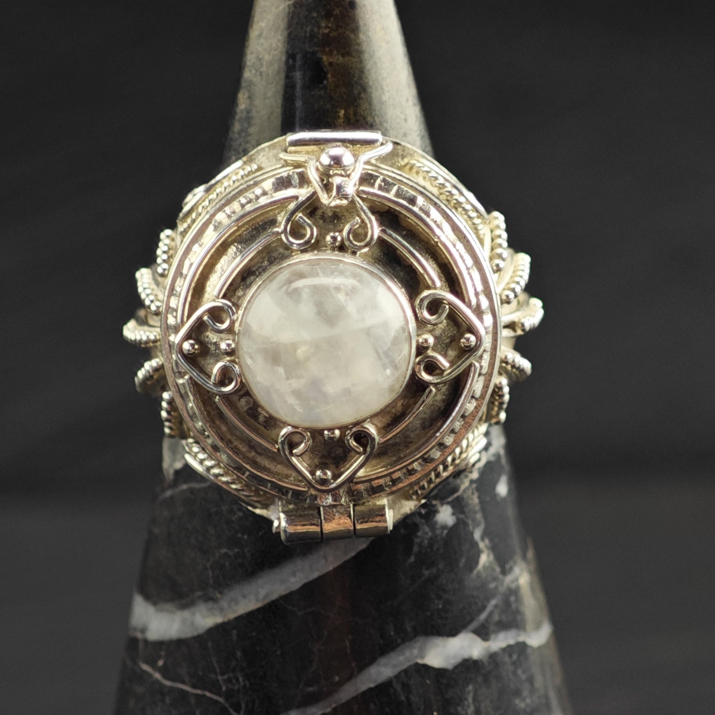 Moonstone Posion Locket Sterling Silver Ring Sz 7 1/2 R6740