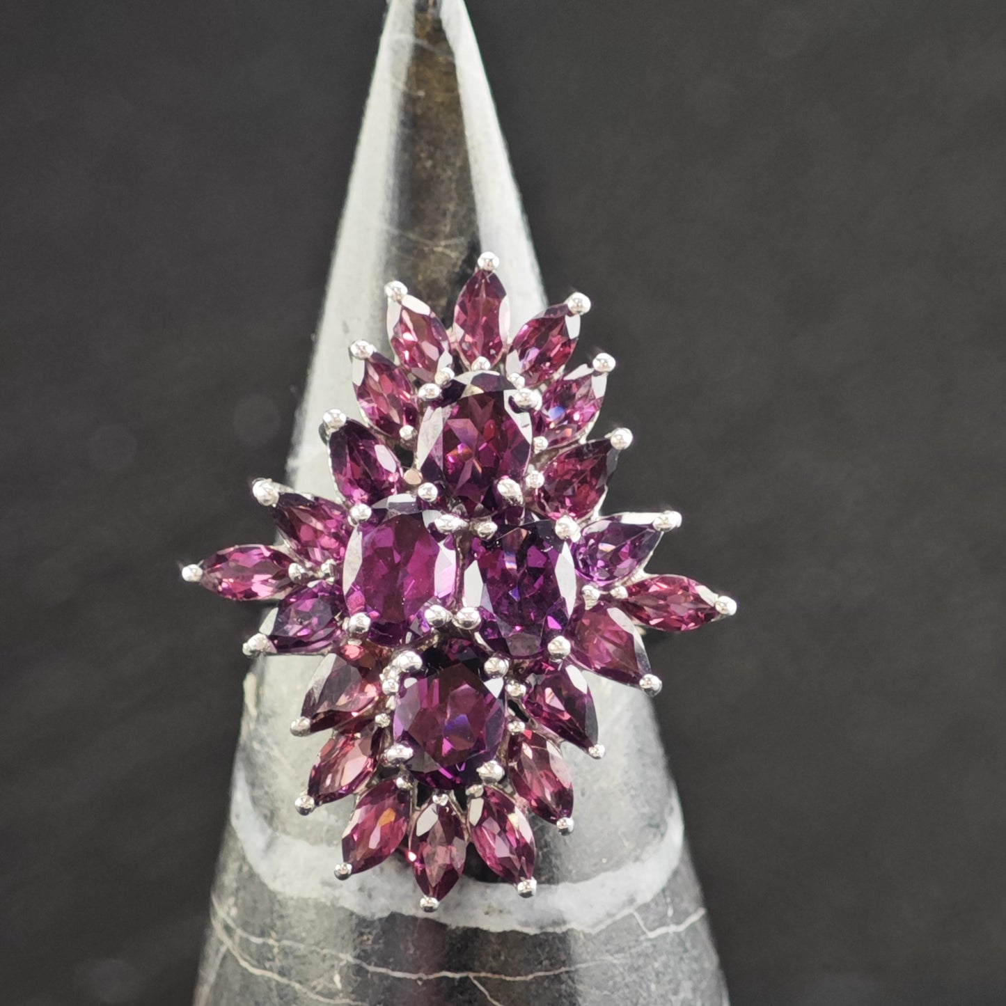 Garnet Cluster Sterling Silver Ring Sz 8 1/4 R6590
