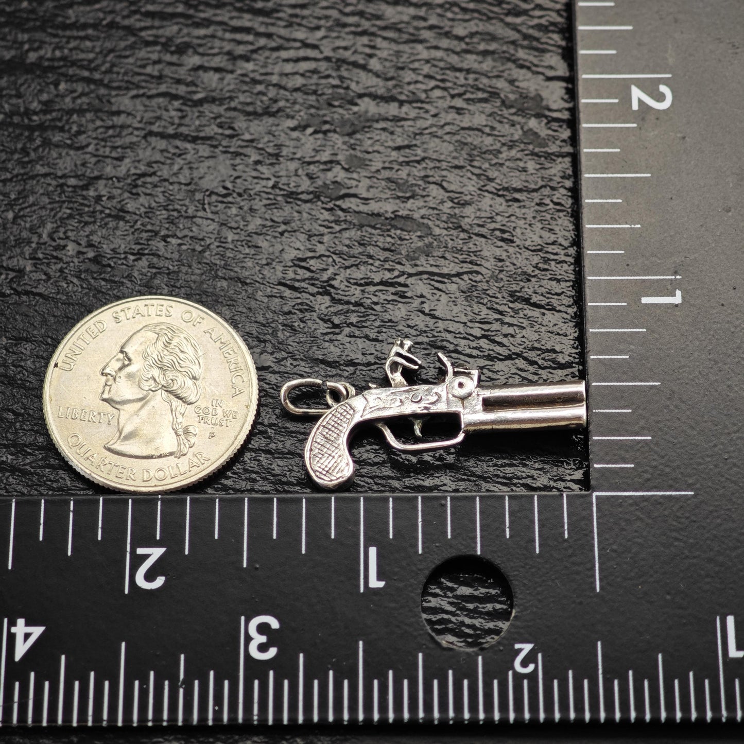 Flintlock Pendant Sterling Silver P3082