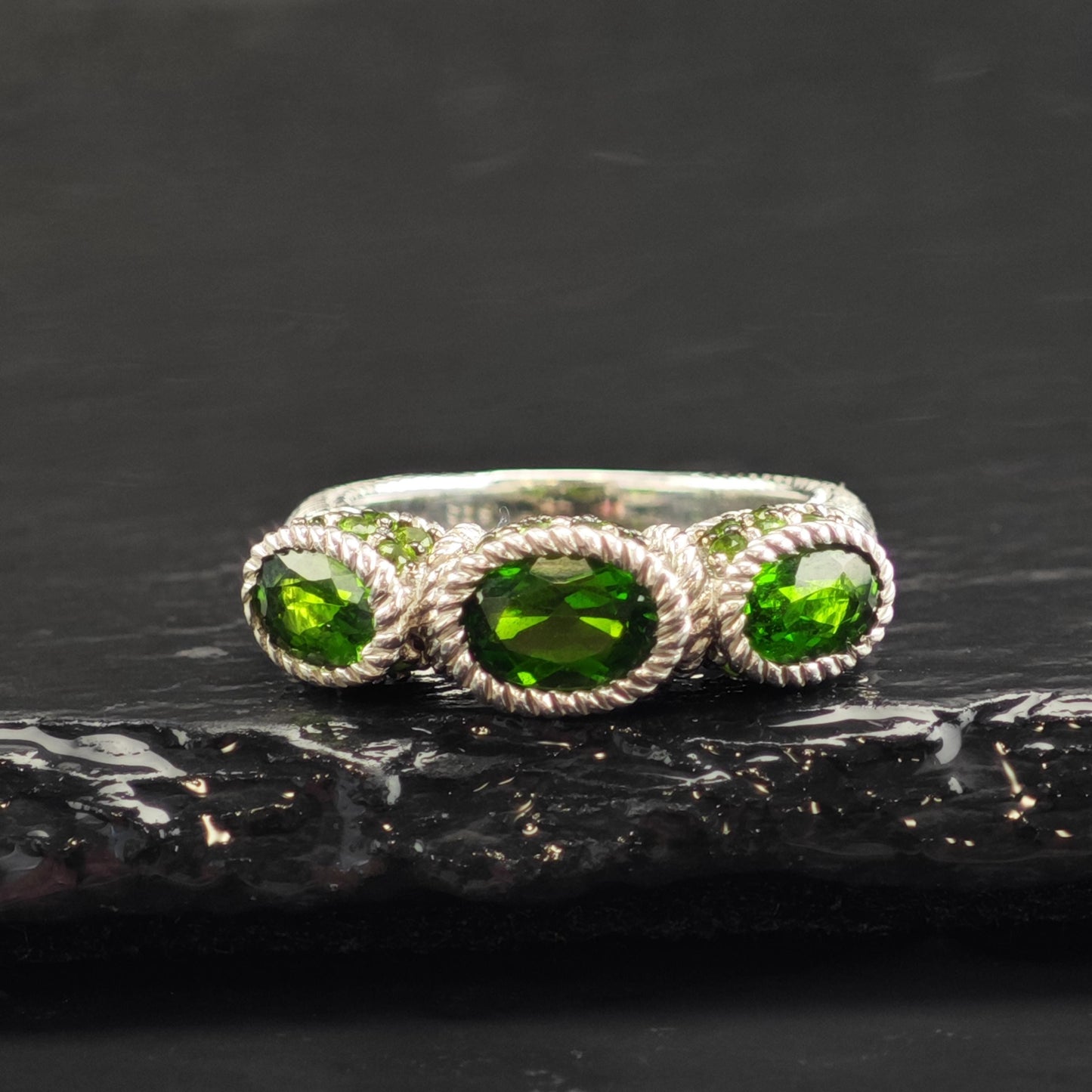 Vintage Judith Ripka Diopside Sterling Silver Ring Sz 6 R6582