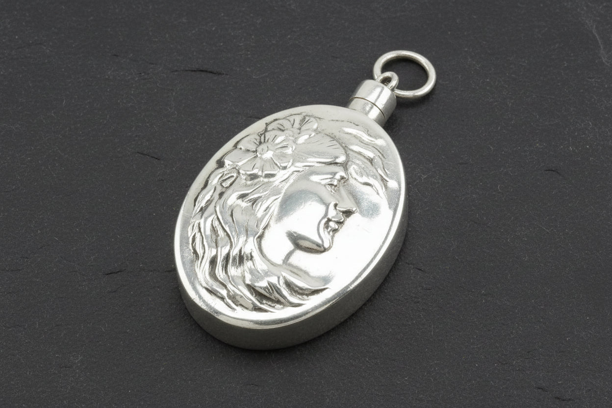 Choice Vintage Sterling Silver Pendant P2227