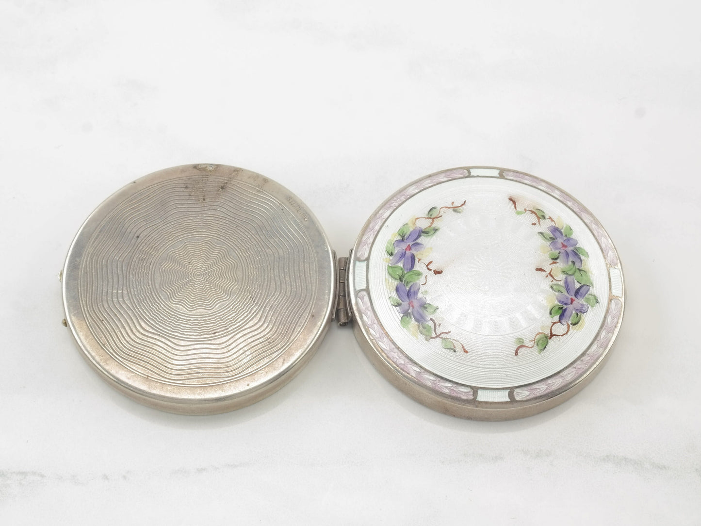 Vintage Enamel Floral Ladies Sterling Silver Compact Case