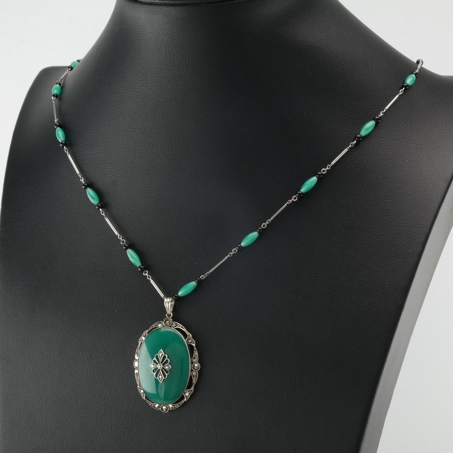Art Deco Chrysoprase, Onyx, Marcasite Sterling Silver Necklace N2375