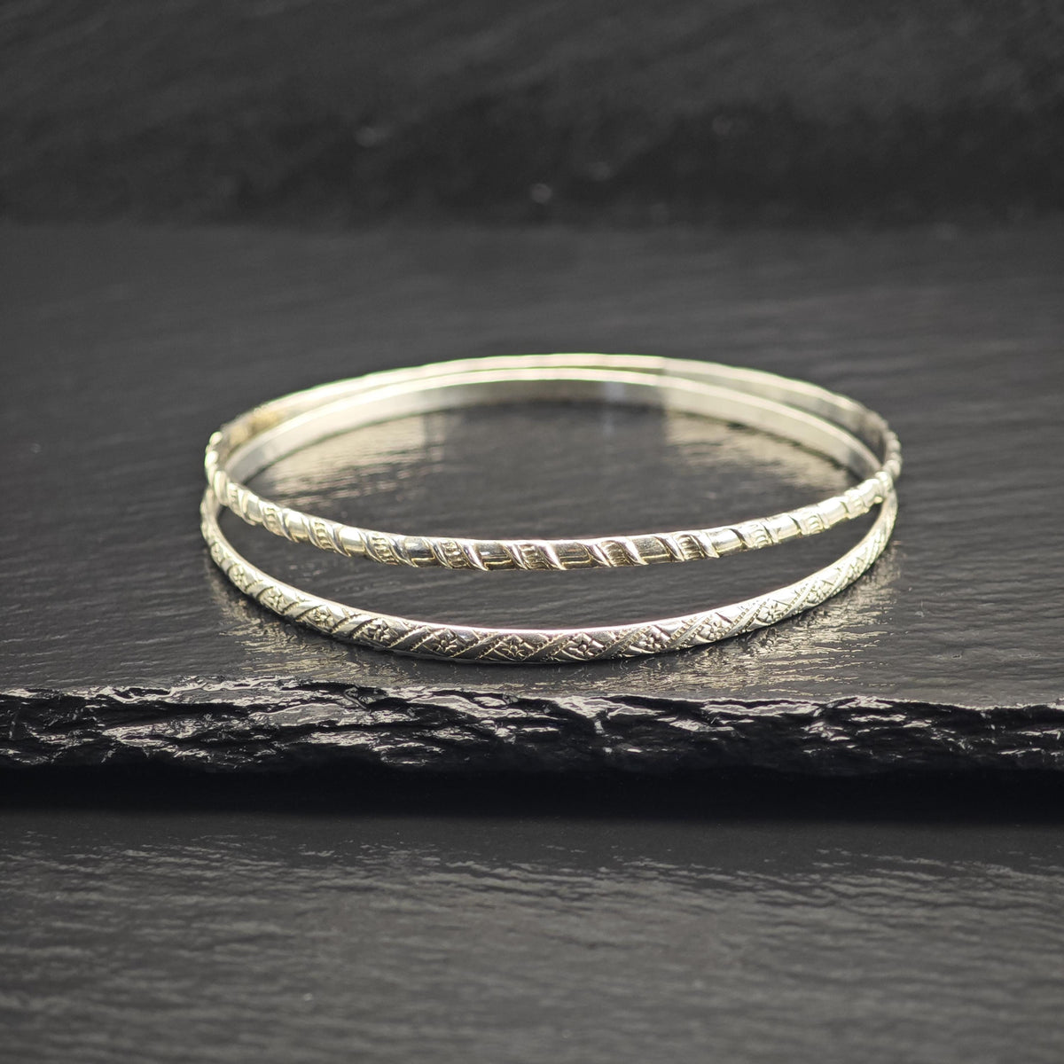 Choice of Repousse Sterling Silver Bangles Sz 8" BR3122