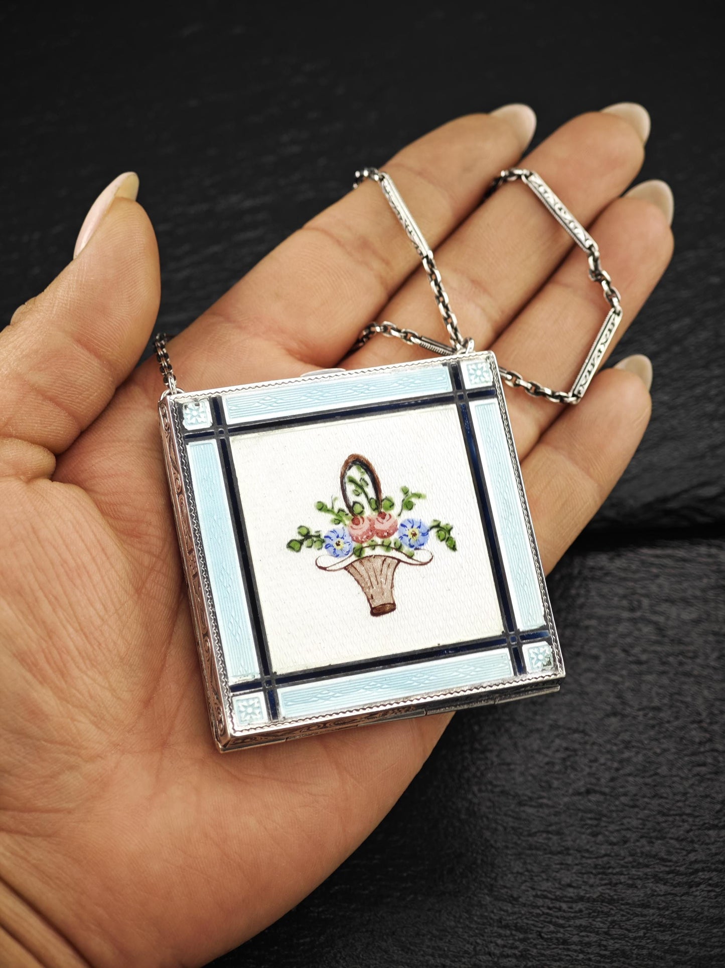 Antique Enamel, Vanity Compact Sterling Silver MISC0310