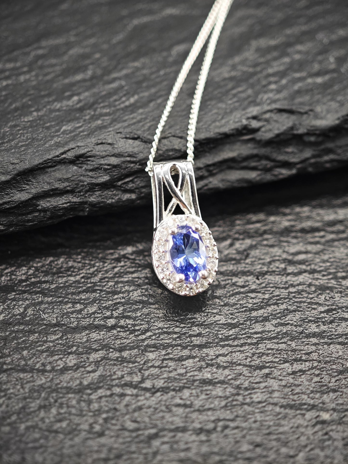 Blue Tanzanite White Topaz Oval Necklaces Sterling Silver N2496