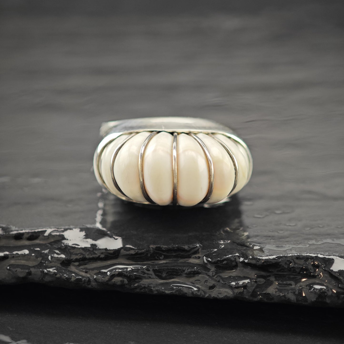 Sterling Silver Ring: Mexico Oyster Shell - Vintage Style Size 7 1/2