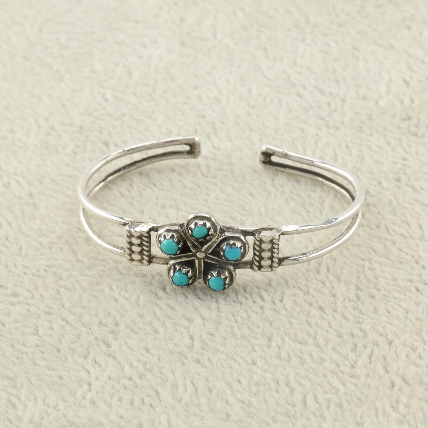 Child Size Zuni Native American Cuff Bracelet Sterling Silver Turquoise Cluster