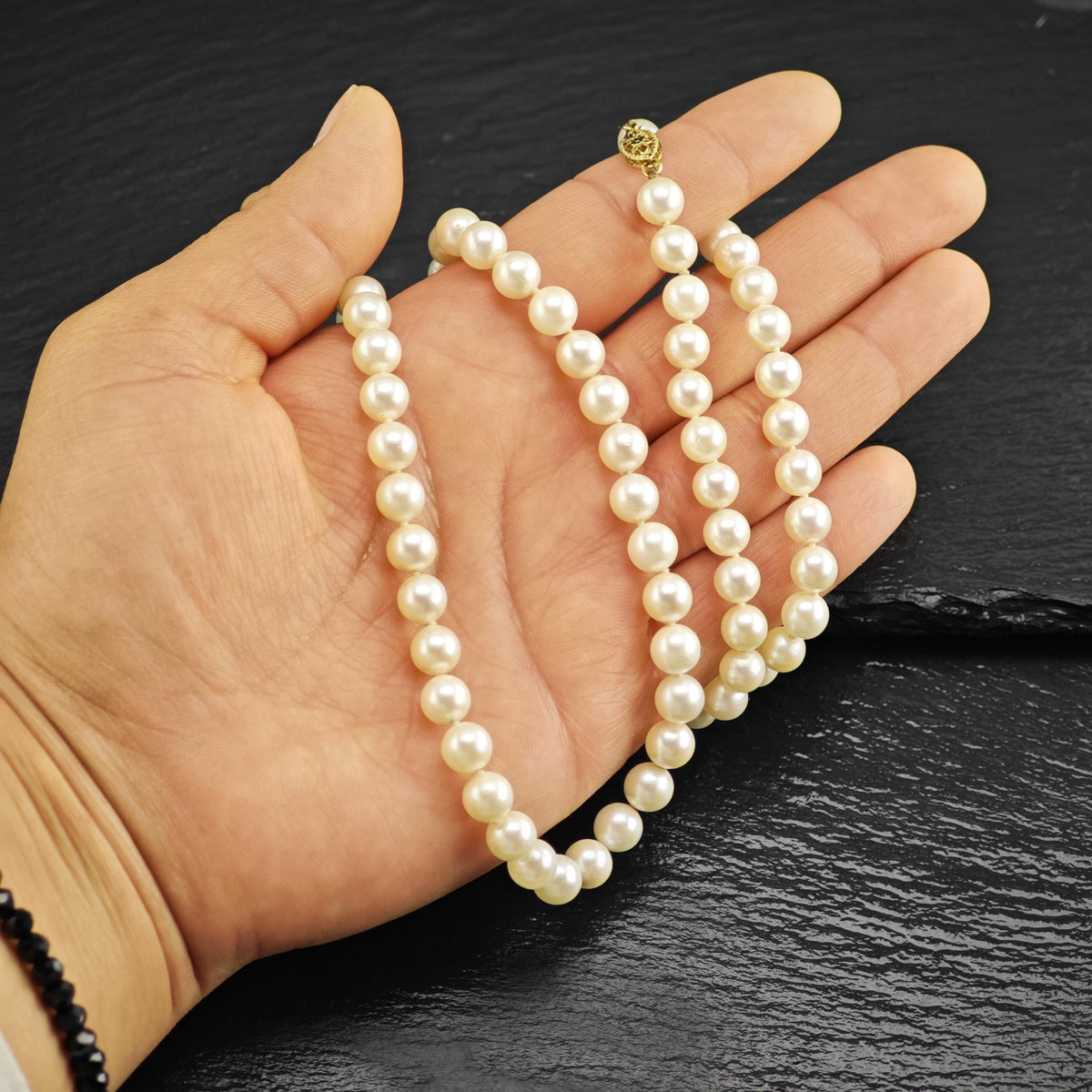 7mm White Pearl 14K Gold Clasp Beaded Necklace N2777