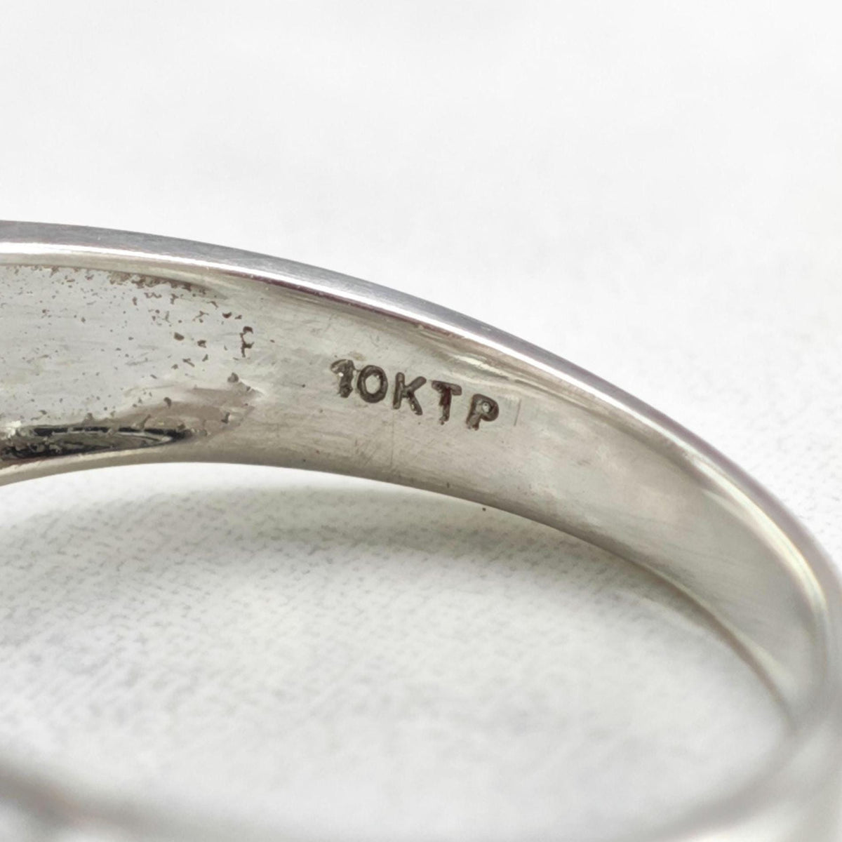 1/2 cttw Diamond 10K White Gold Ring Sz 7 3/4 R6777