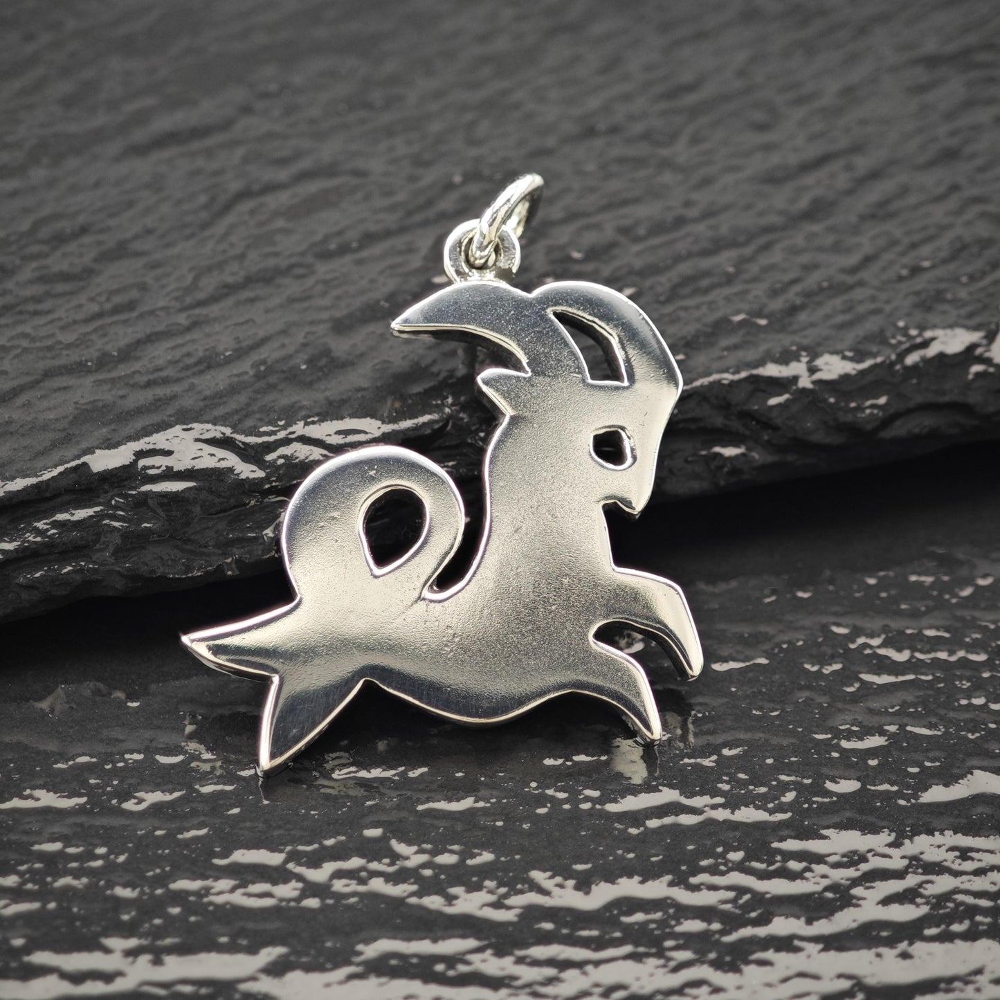 Retired James Avery Lg Capricorn Pendant Sterling Silver P2808