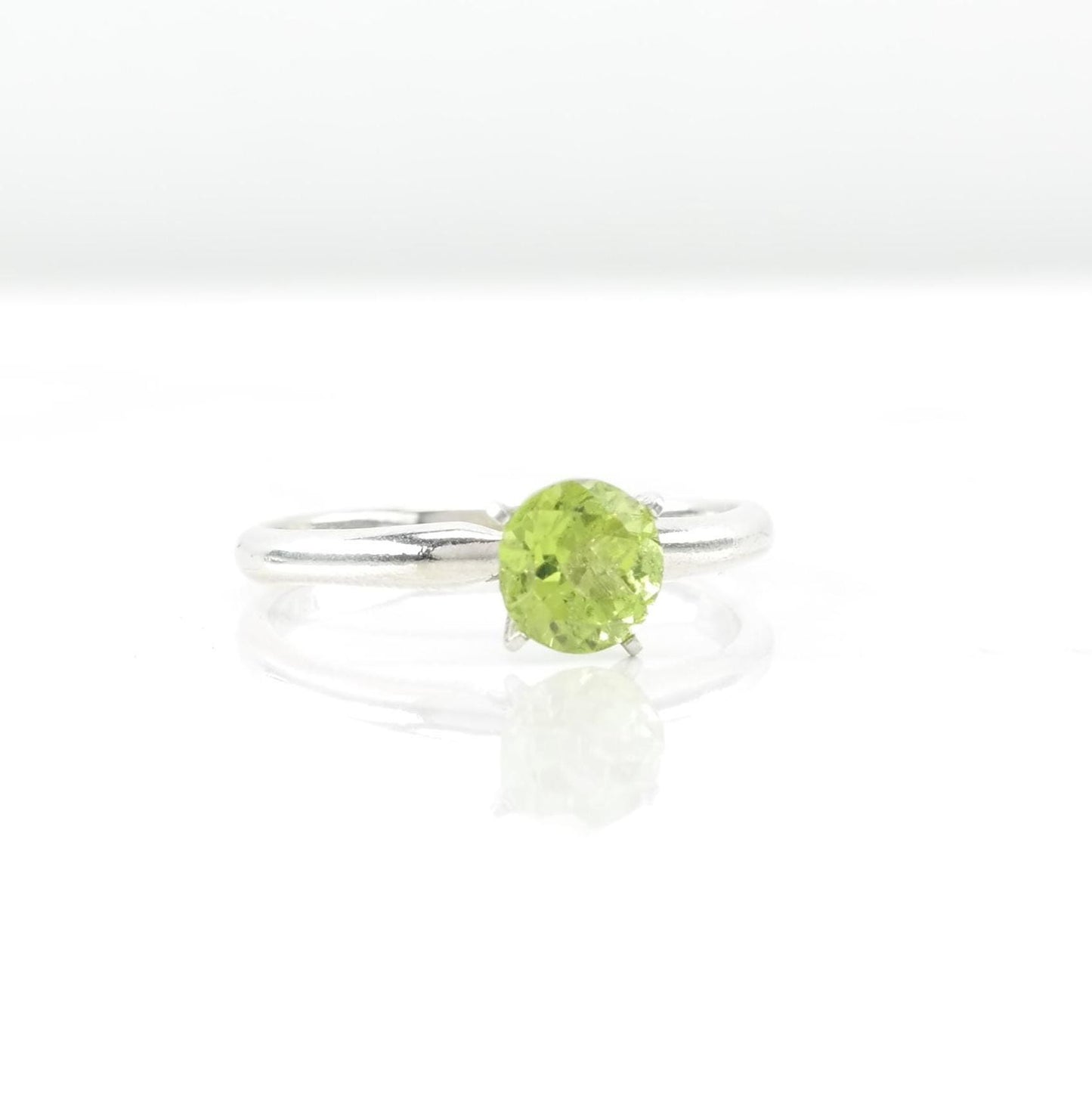 Vintage Peridot Sterling Silver Ring Size 6