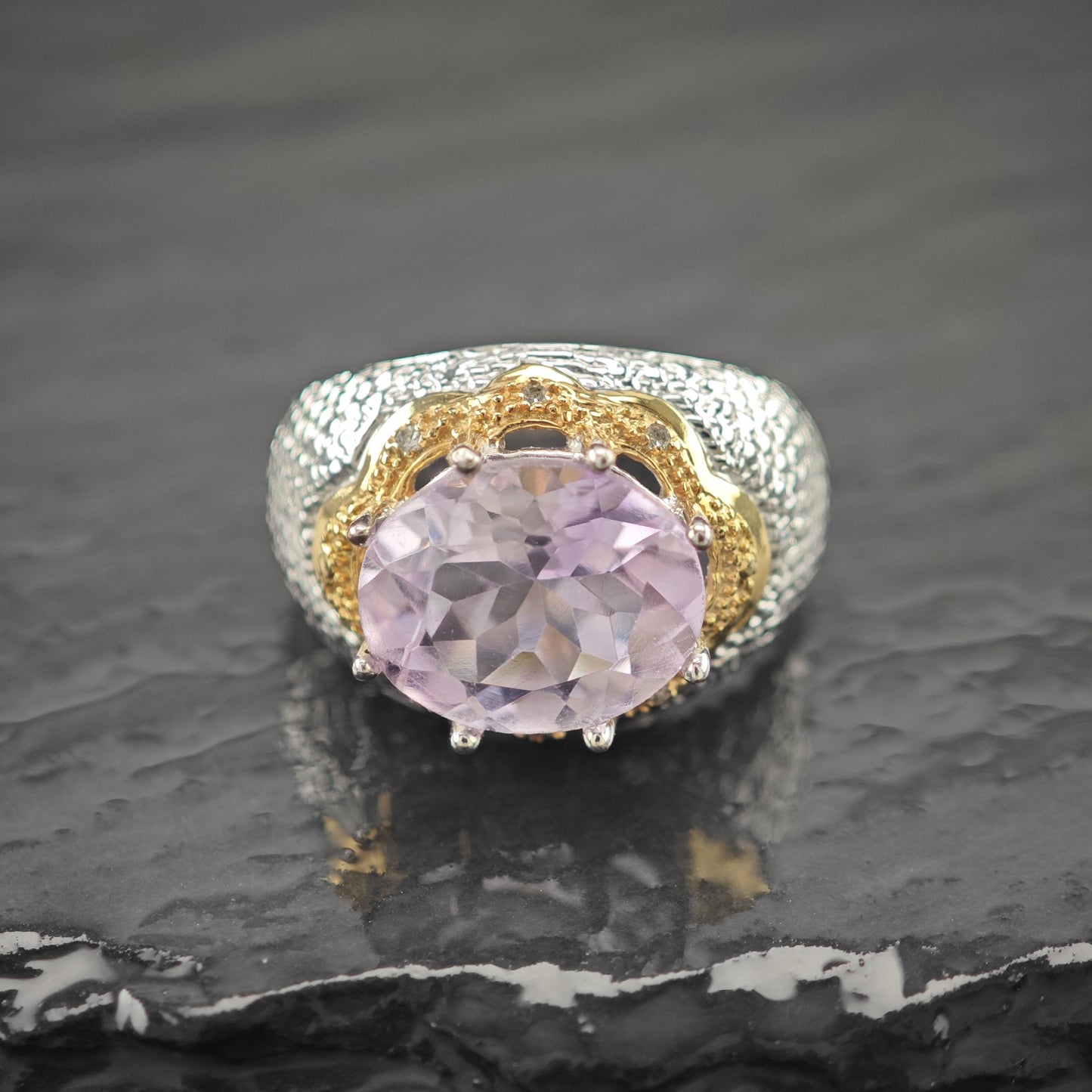 Amethyst 10K Gold Ring, Diamond Chips Two Tone Size 8 1/4
