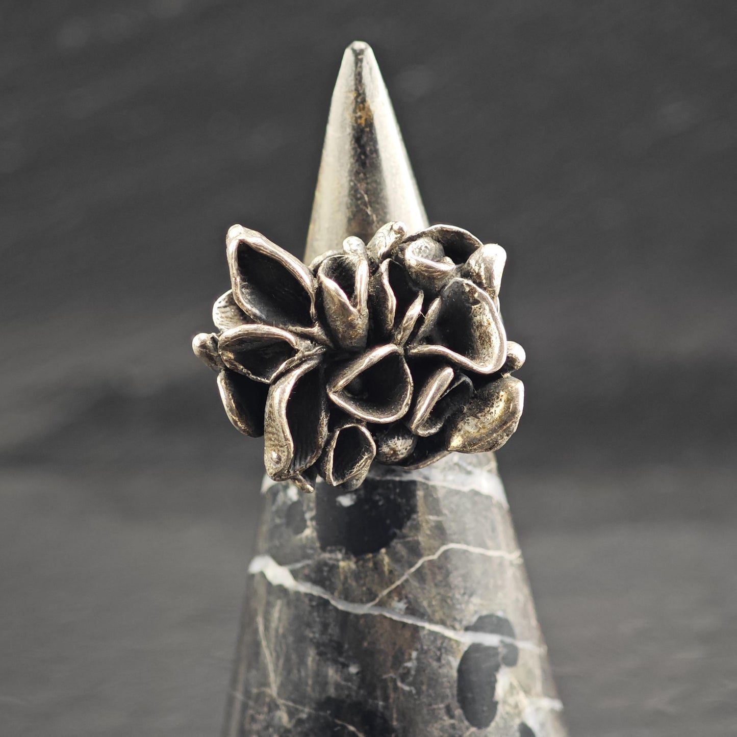 Large Brutalist Floral Sterling Silver Ring Sz 6 1/2 R6703